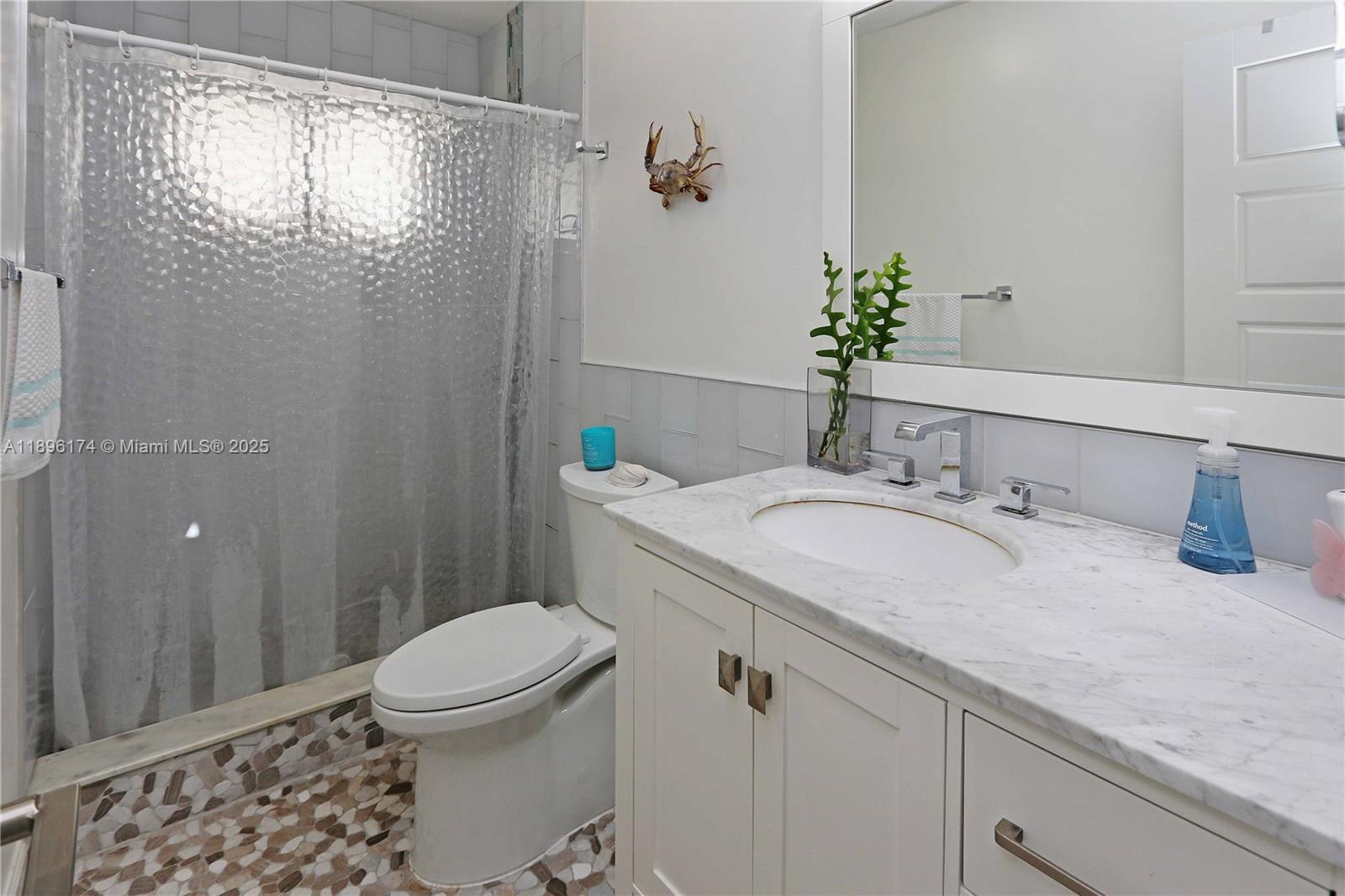 HOLLYWOOD - Residential