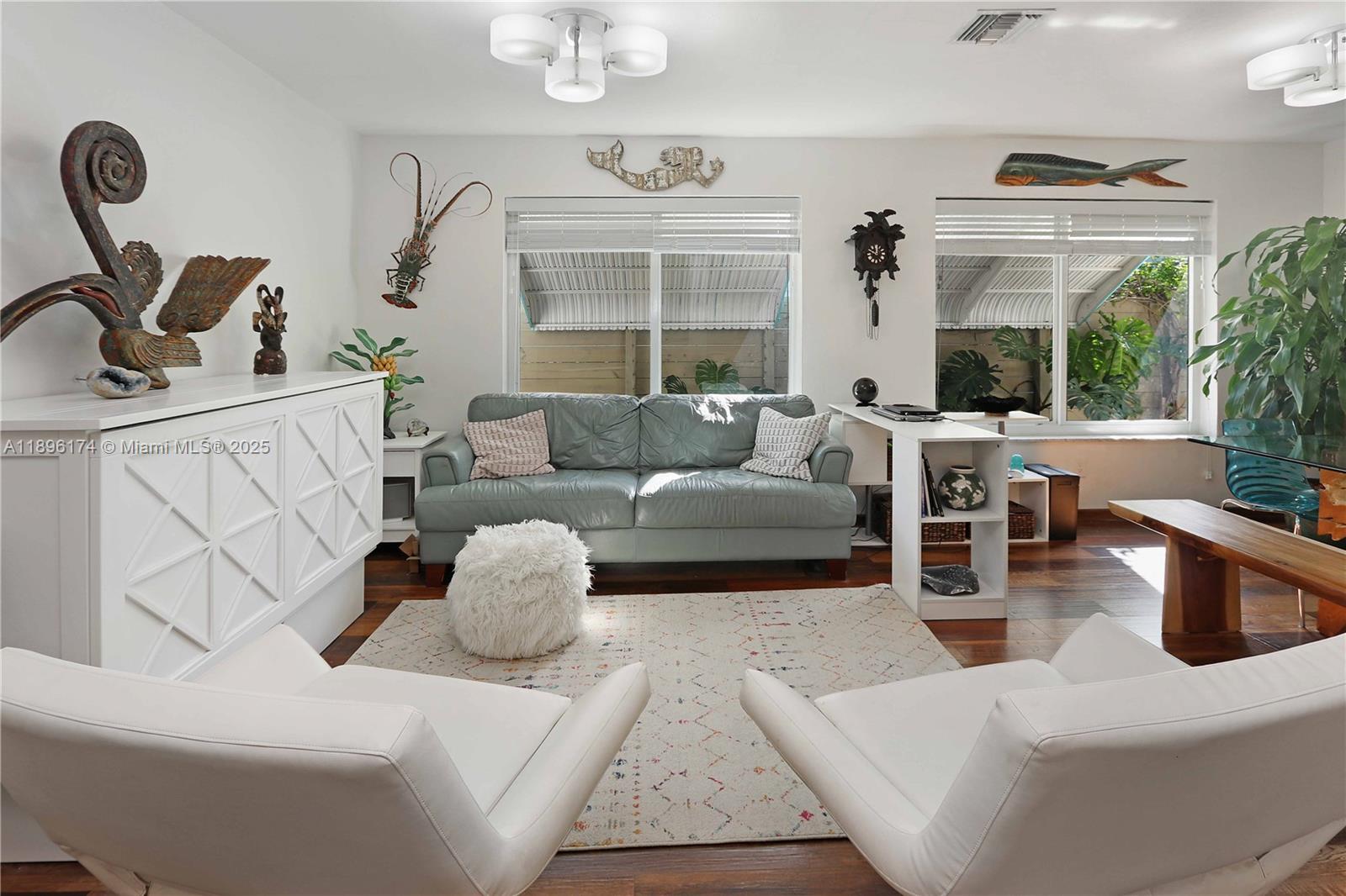 HOLLYWOOD - Residential