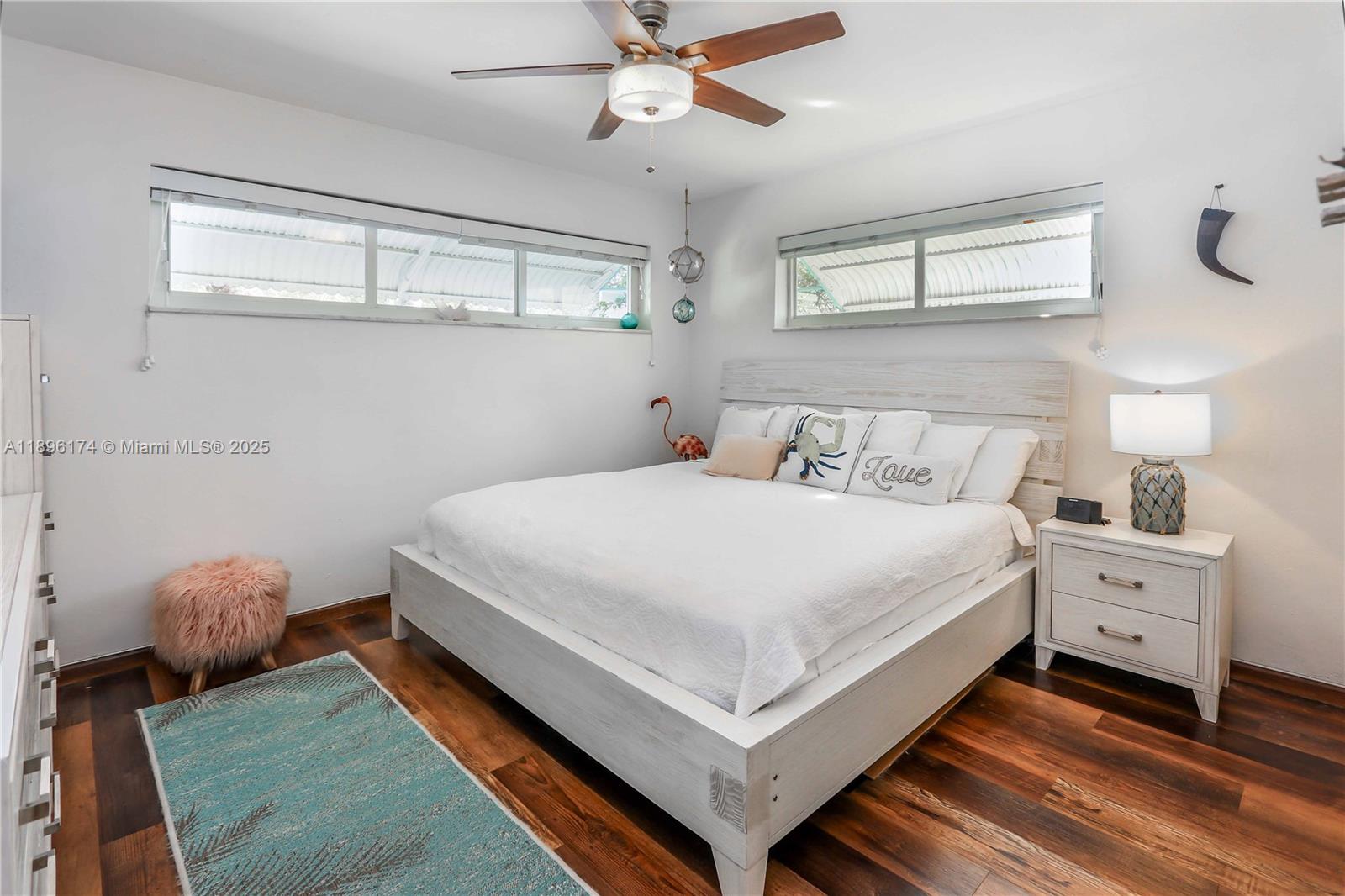 HOLLYWOOD - Residential