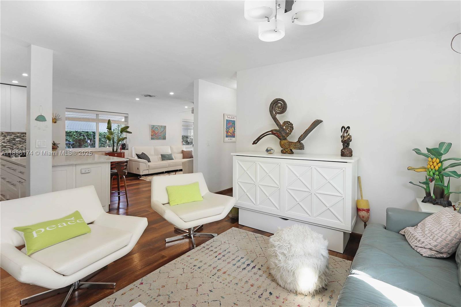 HOLLYWOOD - Residential