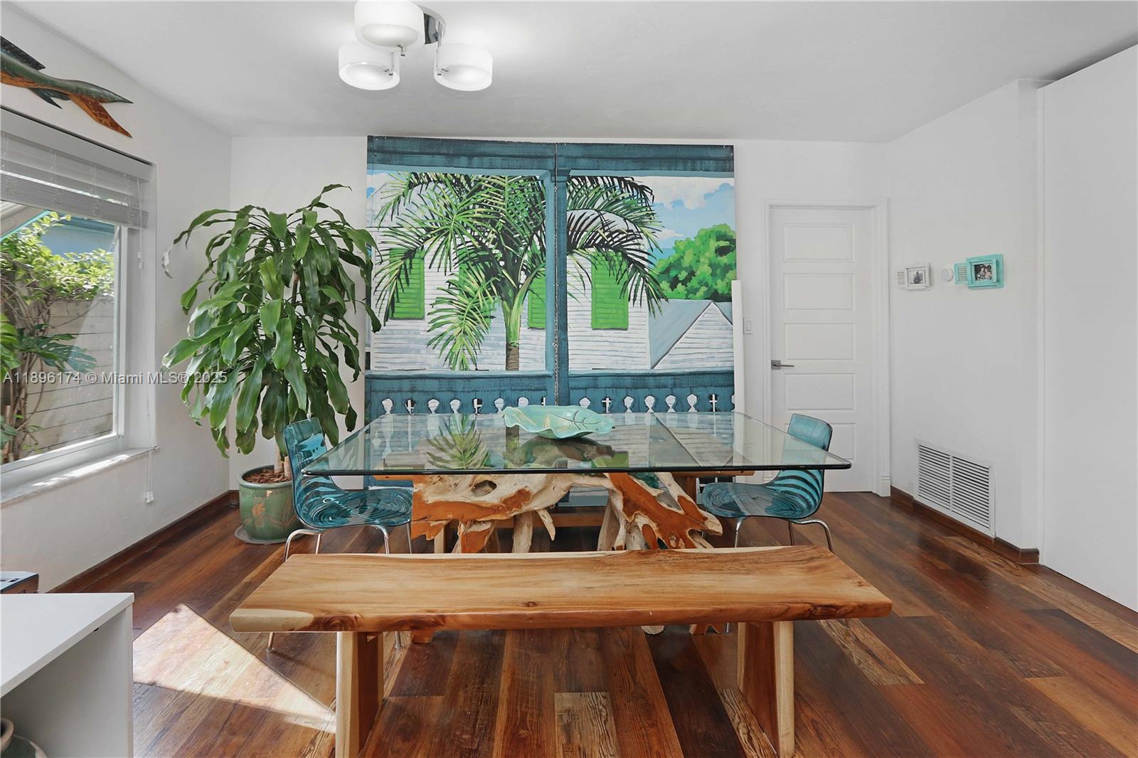 HOLLYWOOD - Residential