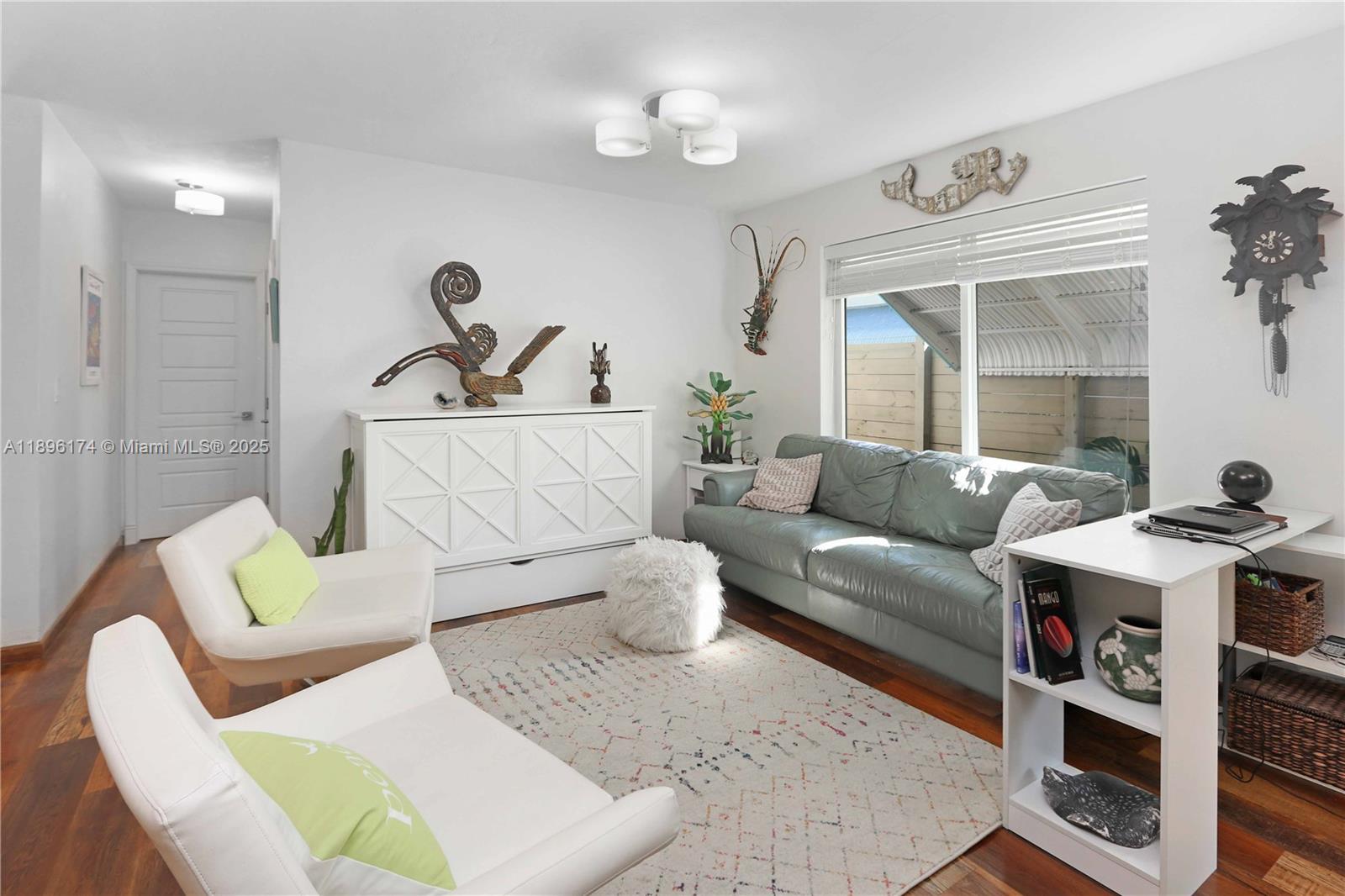 HOLLYWOOD - Residential