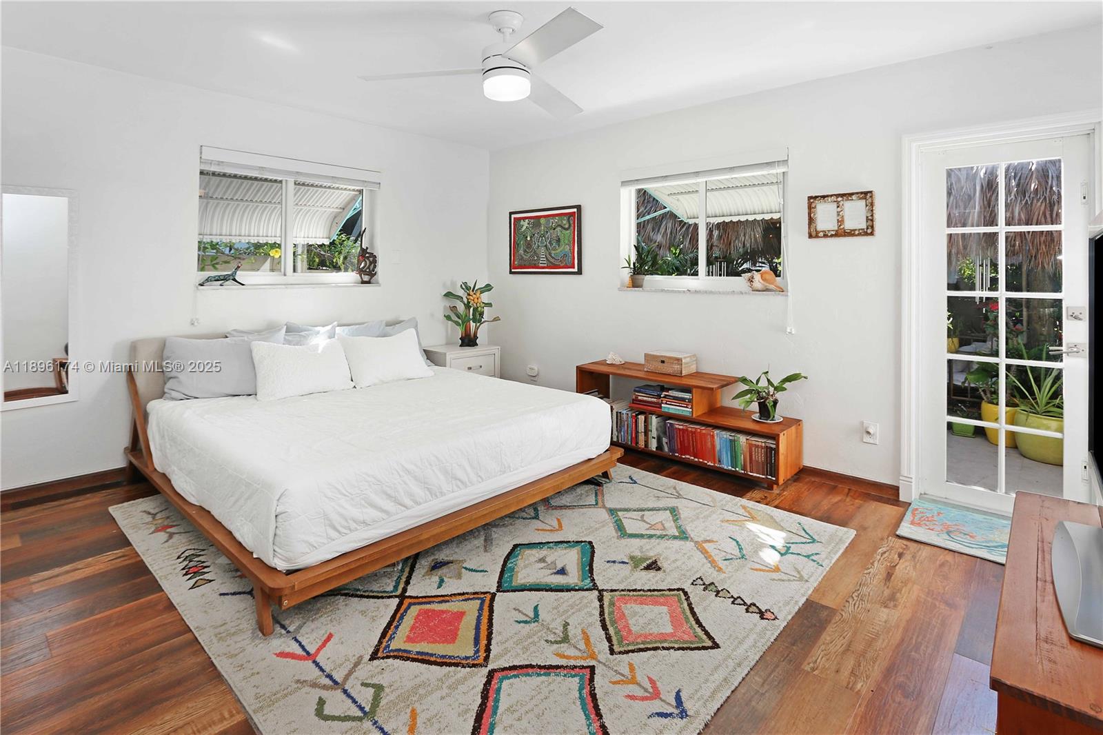 HOLLYWOOD - Residential