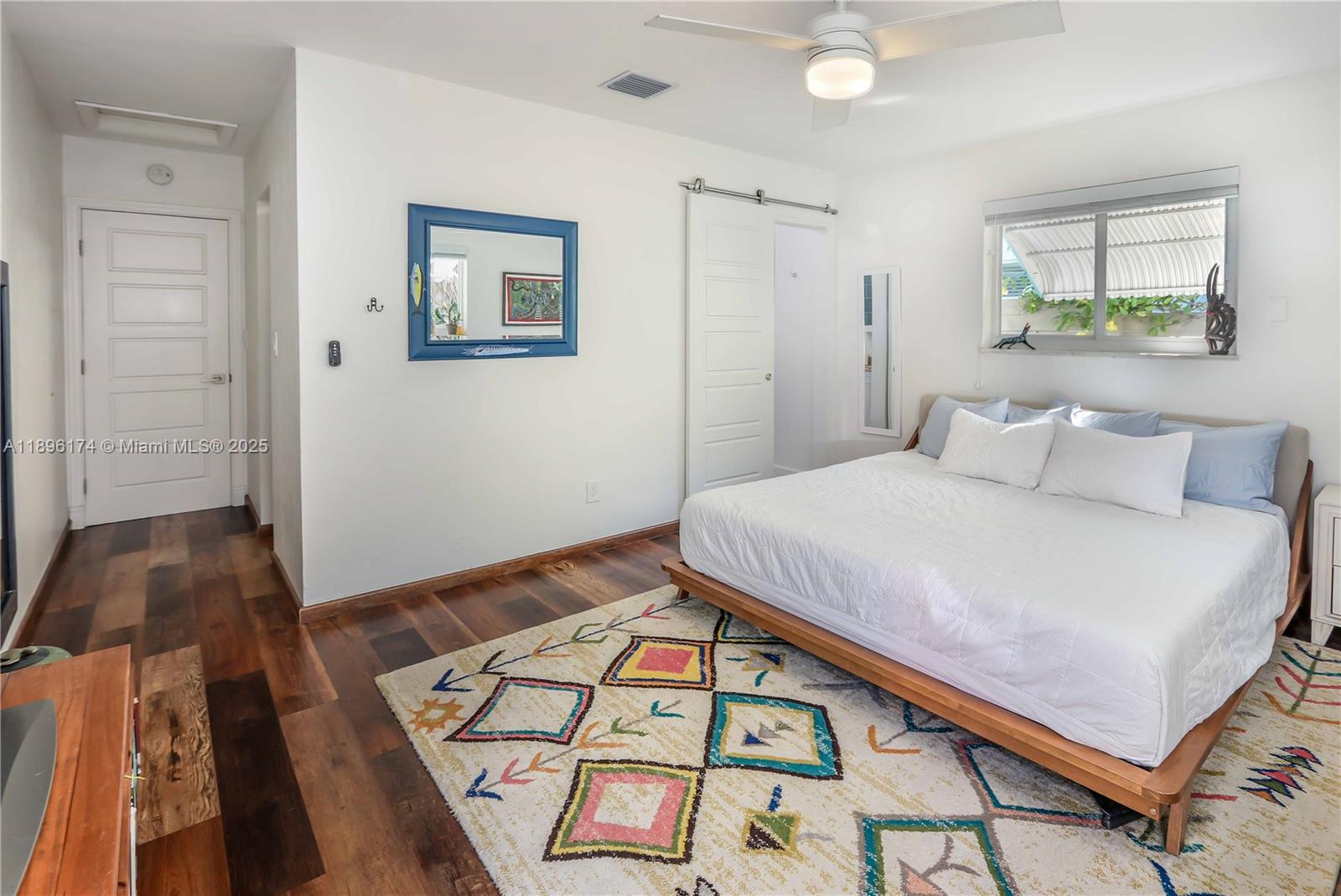 HOLLYWOOD - Residential