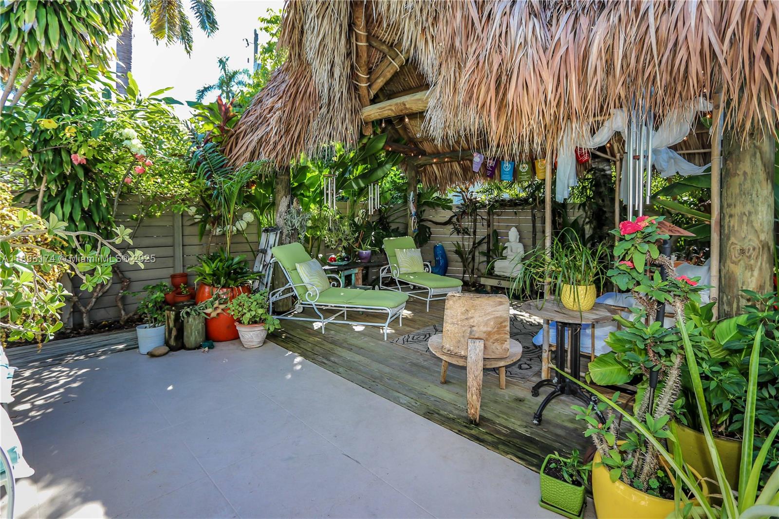 HOLLYWOOD - Residential