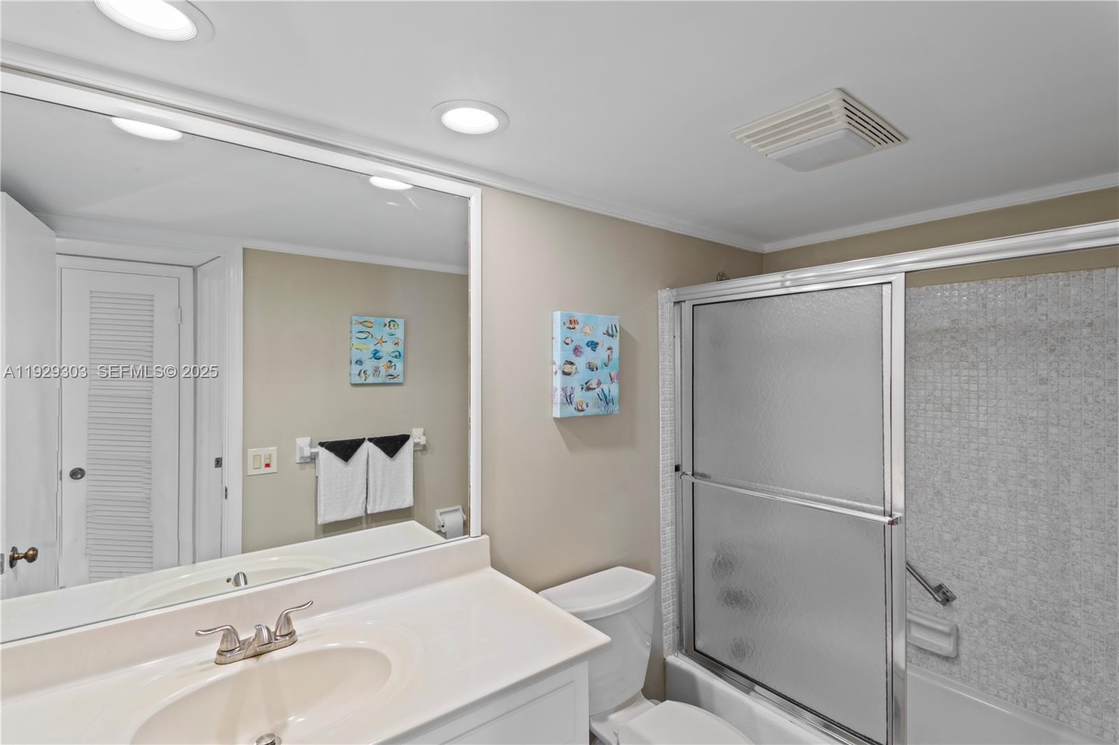 RIDGEVIEW TOWERS CONDO - Residential Lease