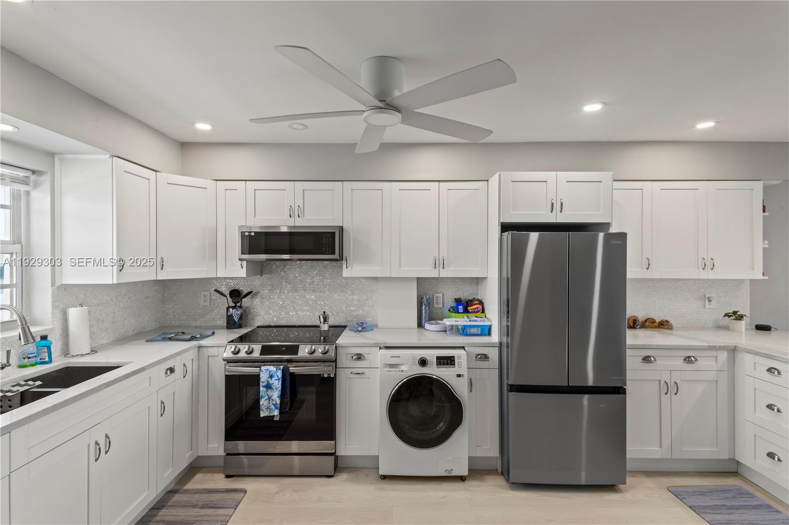 RIDGEVIEW TOWERS CONDO - Residential Lease