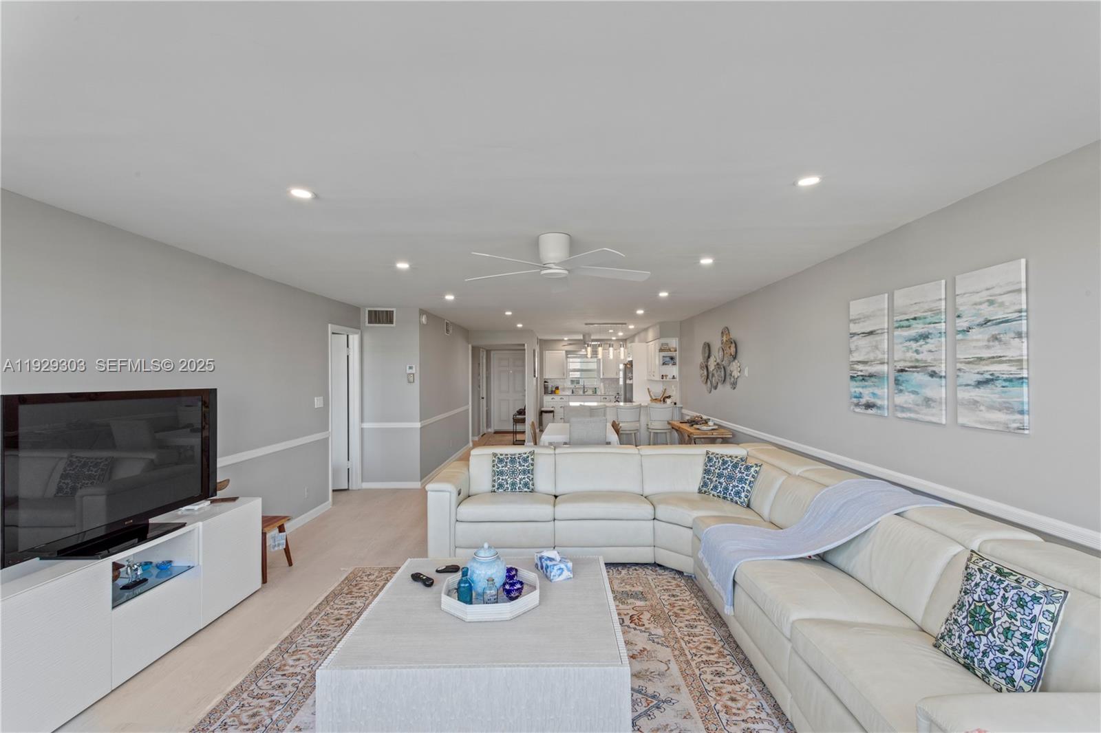 RIDGEVIEW TOWERS CONDO - Residential Lease