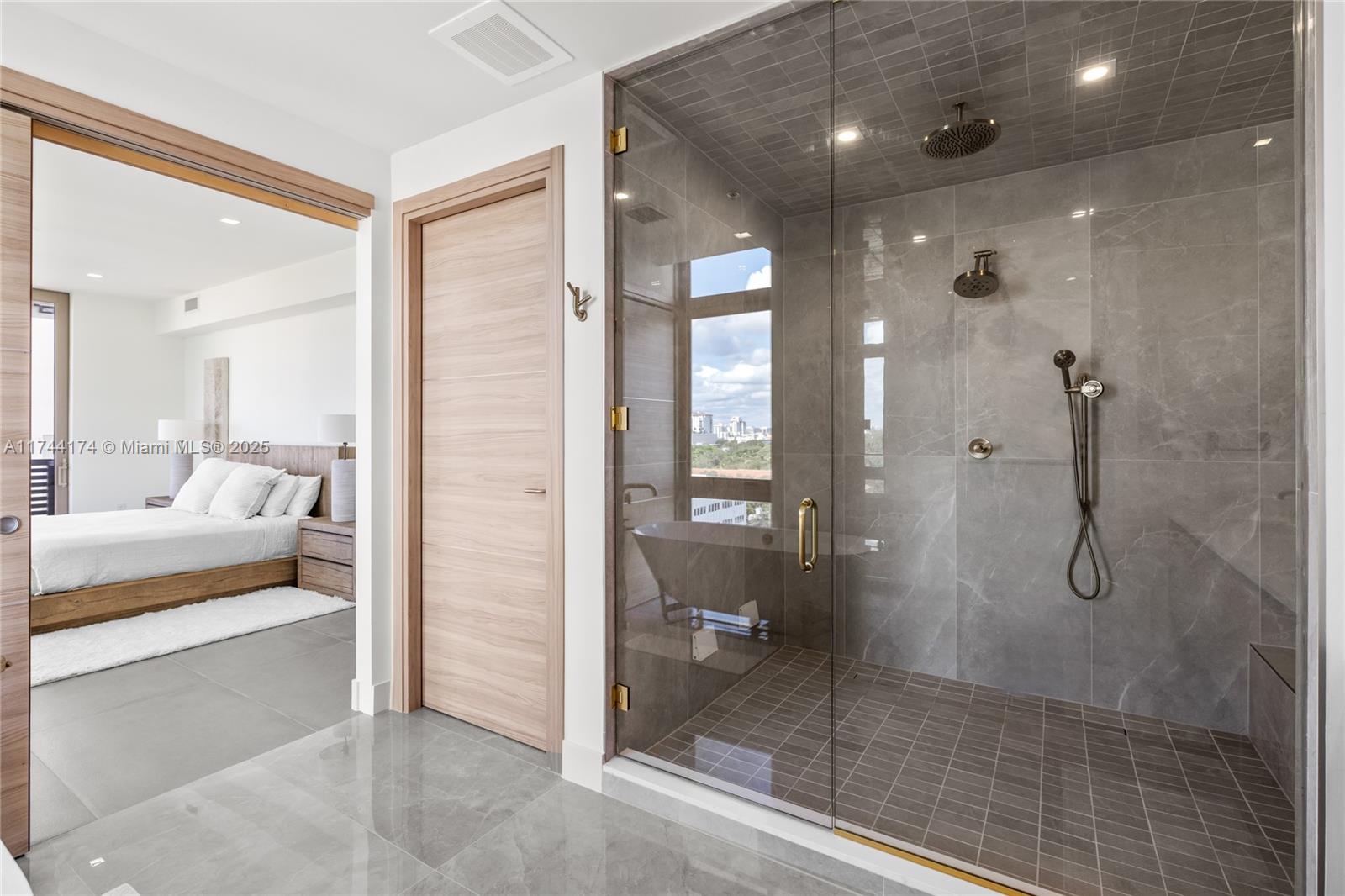 CORAL GABLES BILTMORE SEC - Residential