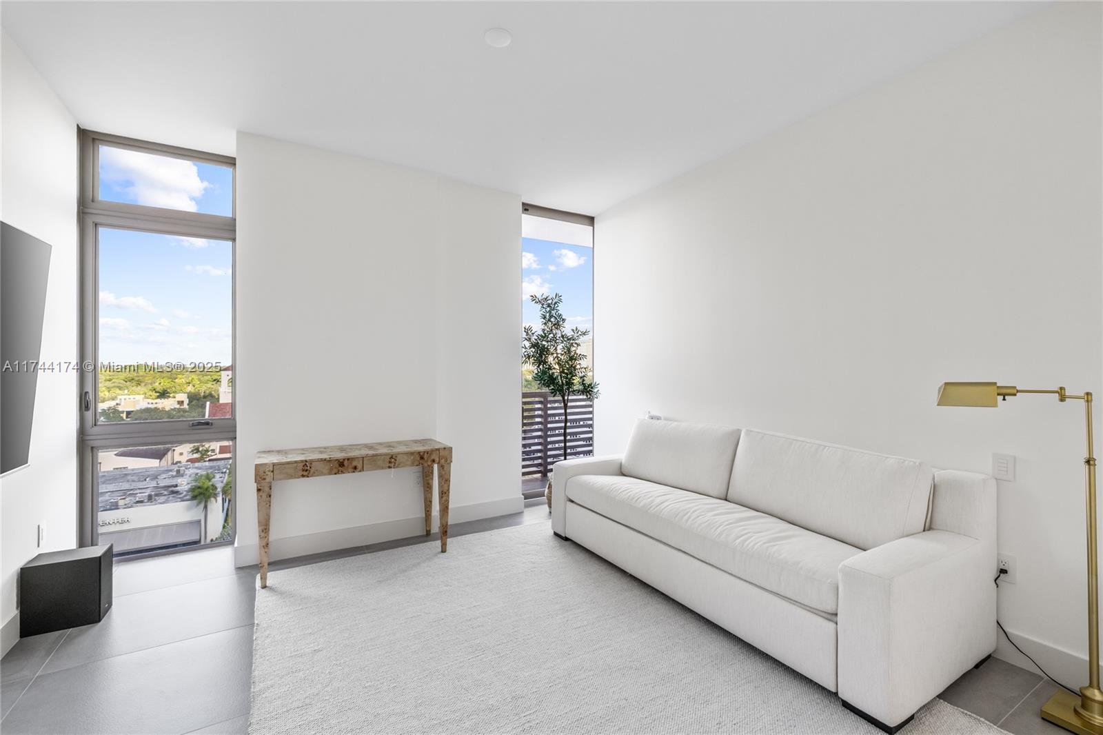 CORAL GABLES BILTMORE SEC - Residential