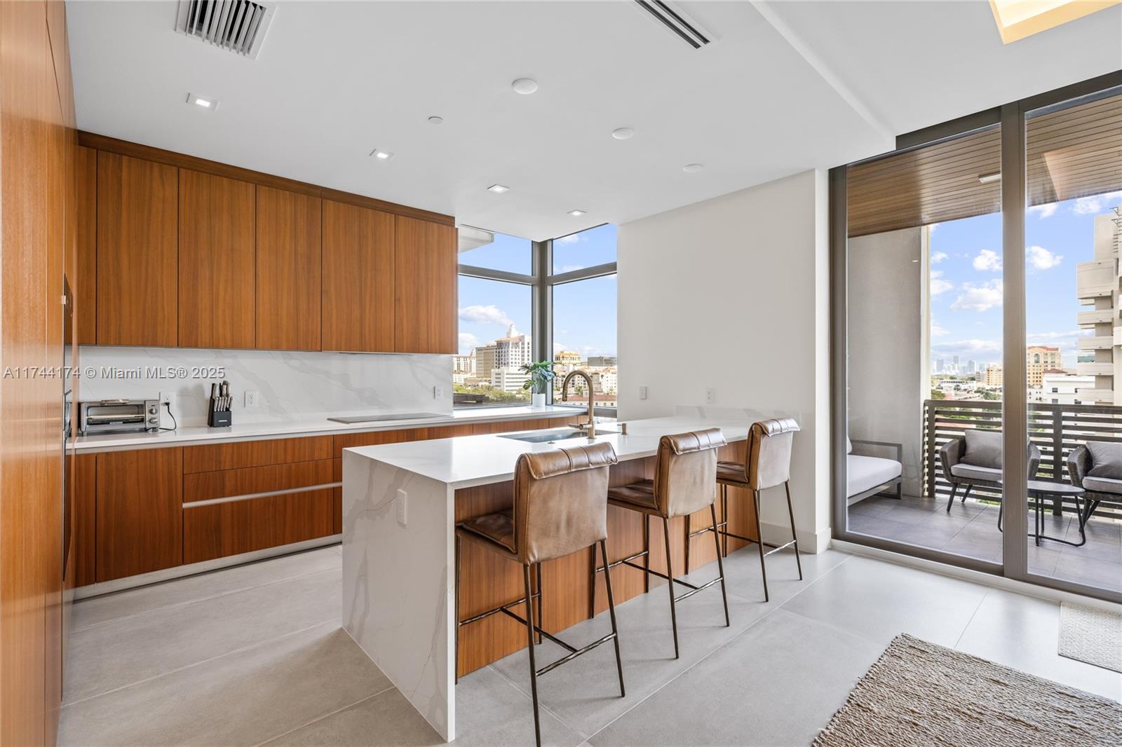 CORAL GABLES BILTMORE SEC - Residential