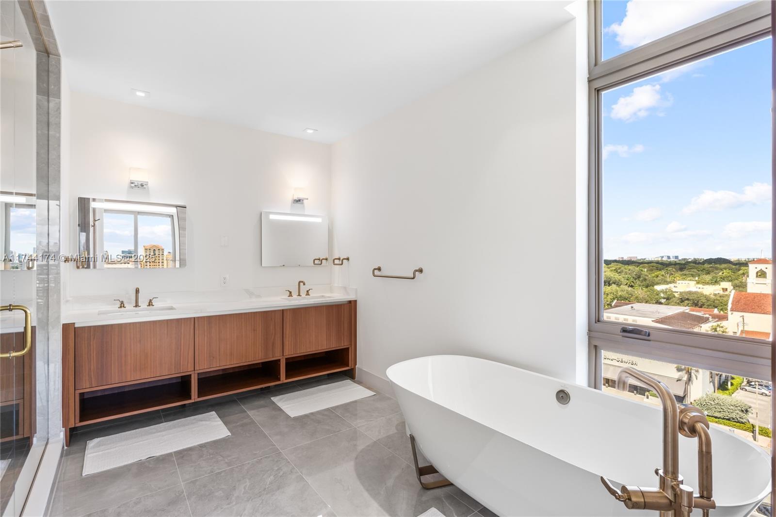 CORAL GABLES BILTMORE SEC - Residential
