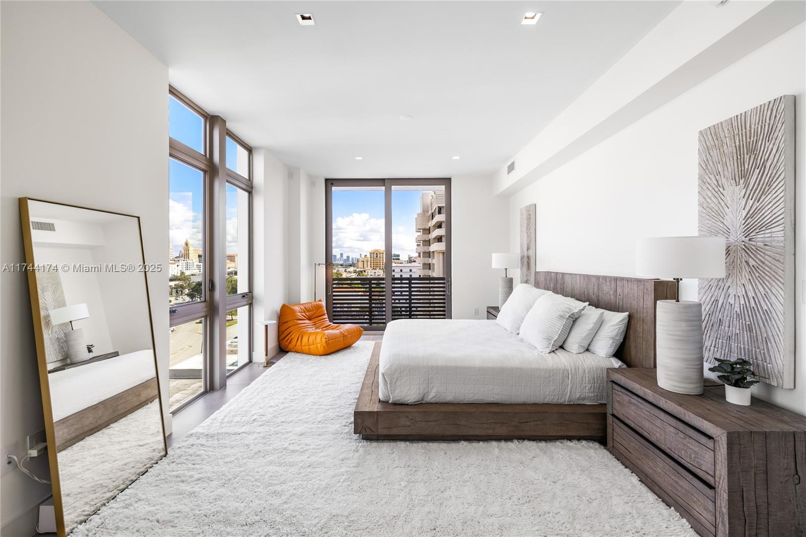 CORAL GABLES BILTMORE SEC - Residential