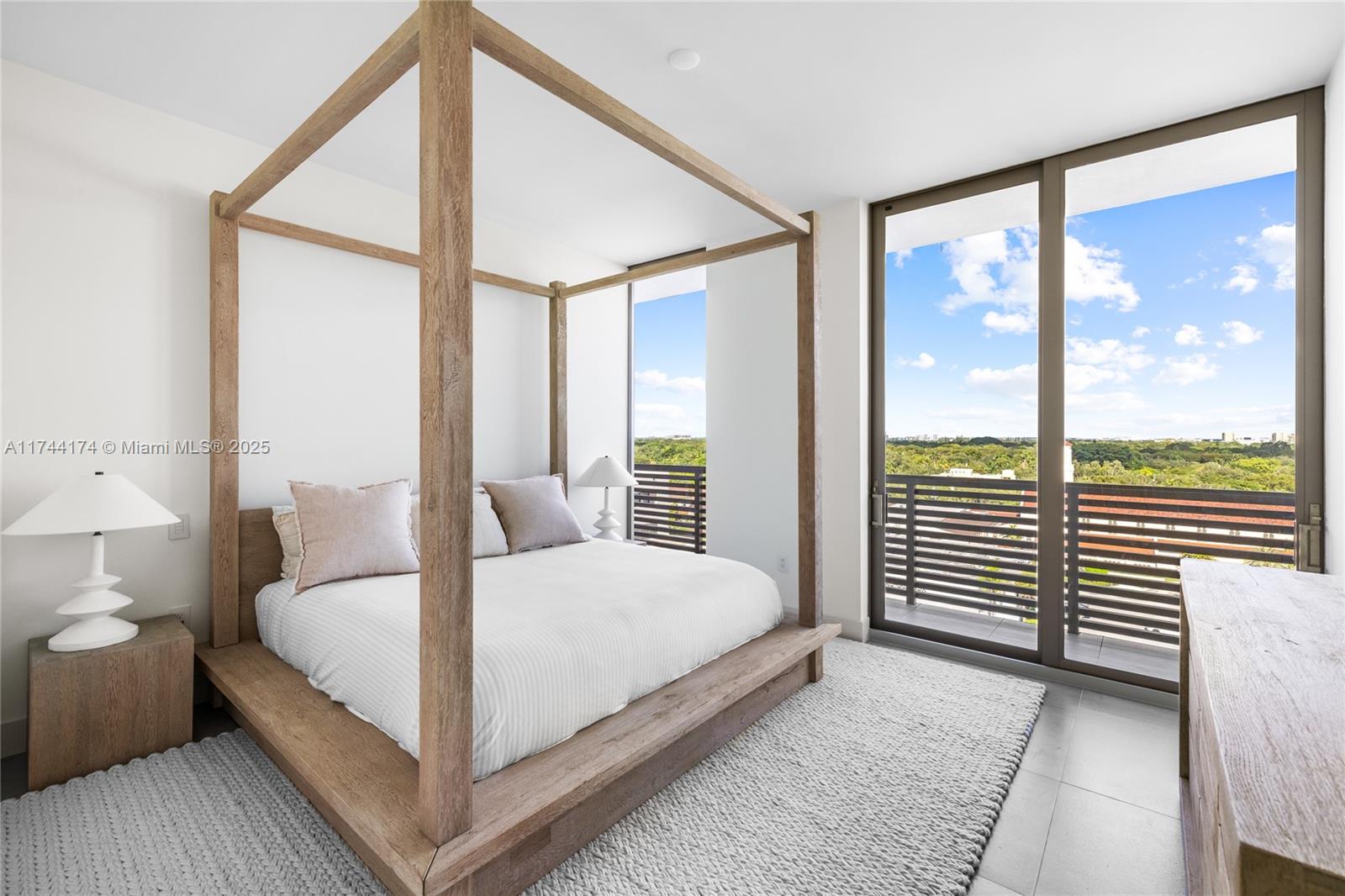 CORAL GABLES BILTMORE SEC - Residential