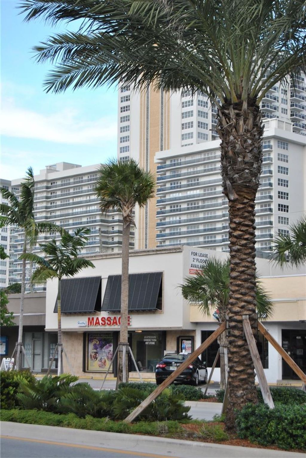 Photo of 3418 N Ocean Blvd, Fort Lauderdale, FL 33308 (MLS # A11963299)