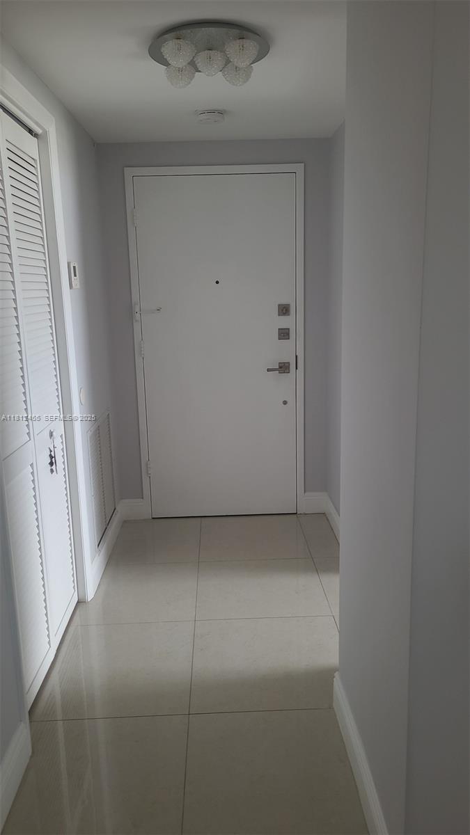 HILLCREST EAST NO 23 COND - Residential