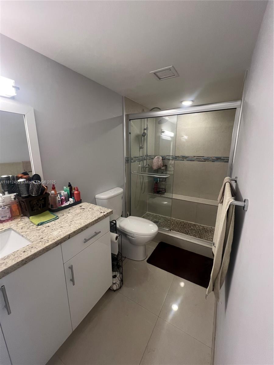 HILLCREST EAST NO 23 COND - Residential