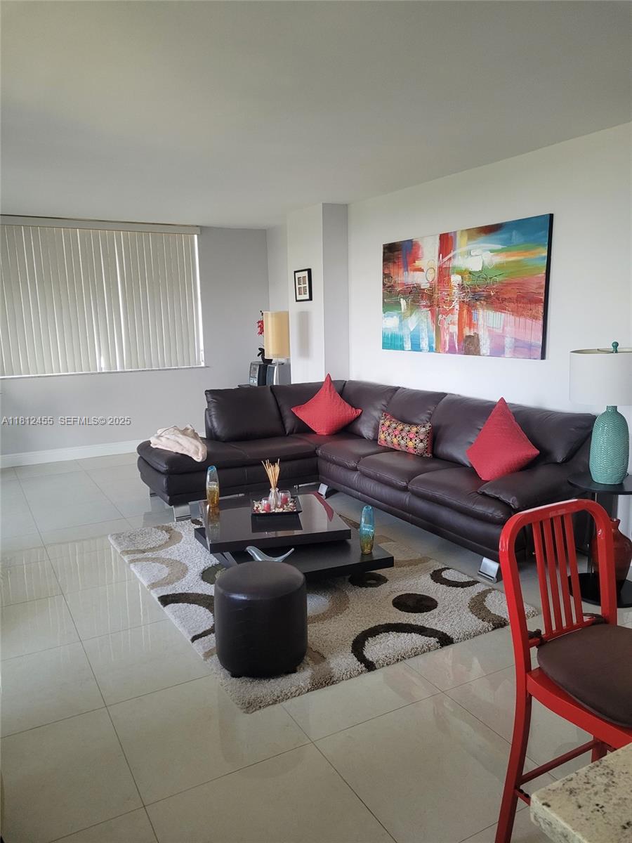 HILLCREST EAST NO 23 COND - Residential