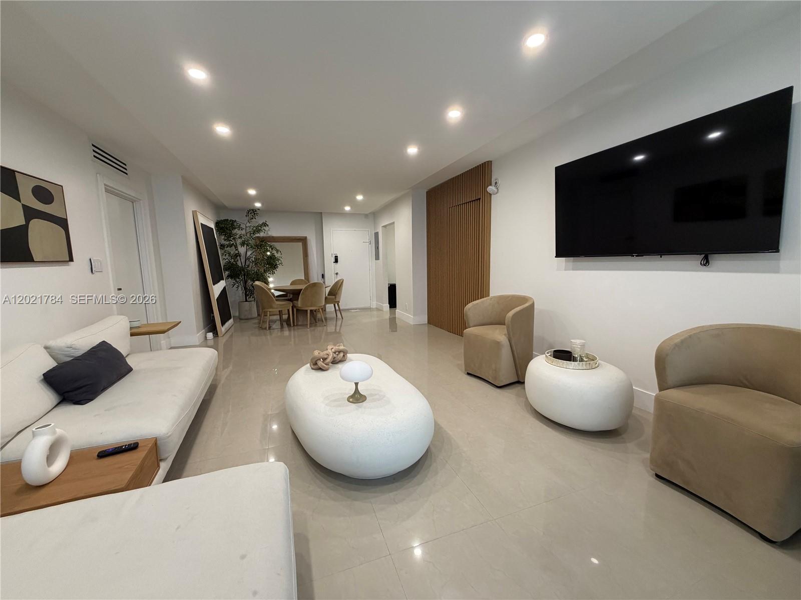 2030 S Ocean Dr 2118