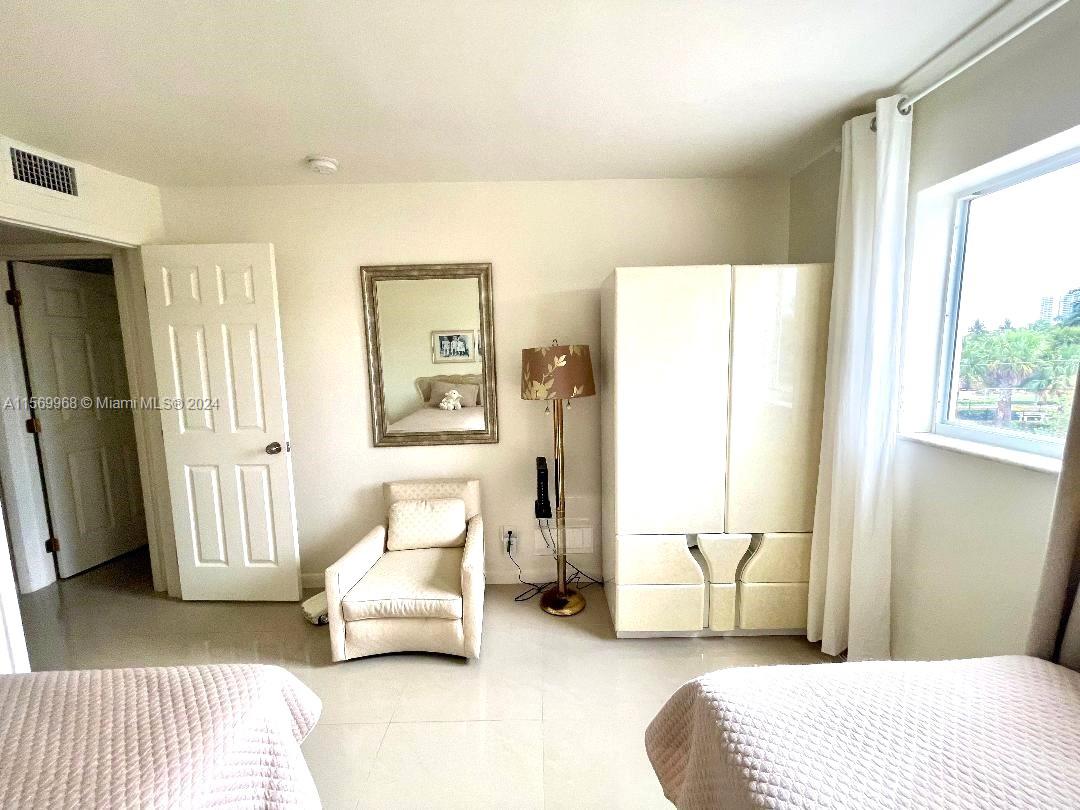 CASA PARADISO CO-OP - Residential Lease