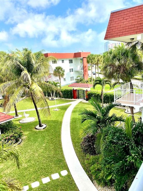 580 Egret Dr 308 Hallandale Beach FL 33009