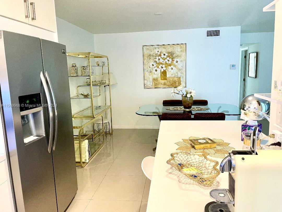 CASA PARADISO CO-OP - Residential Lease