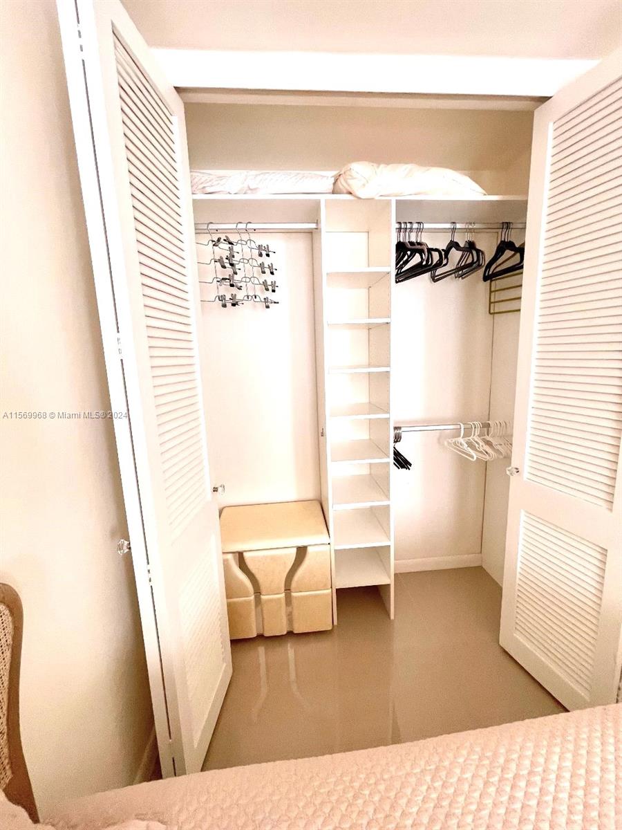 CASA PARADISO CO-OP - Residential Lease