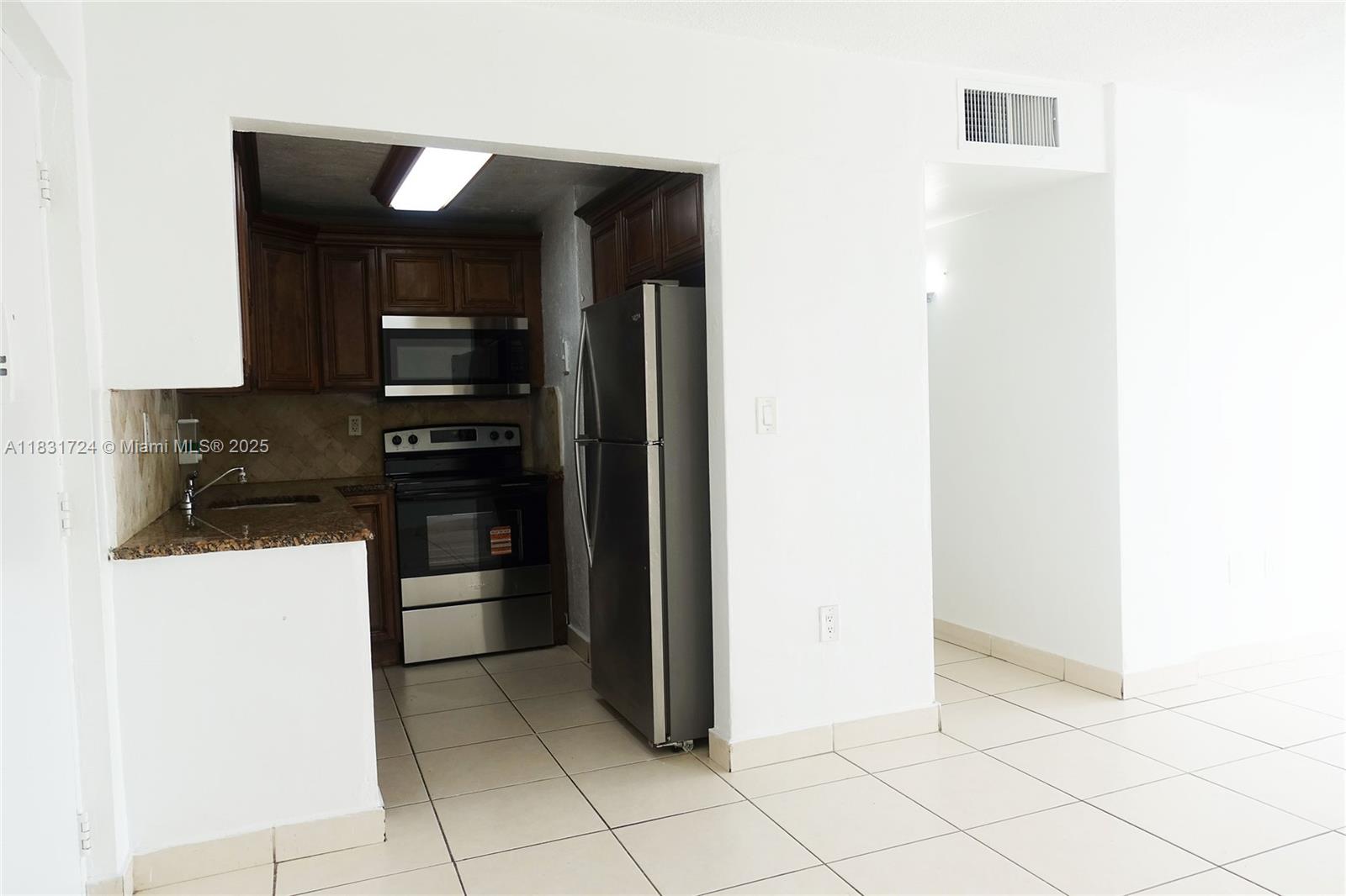 495 NW 72nd Ave 411