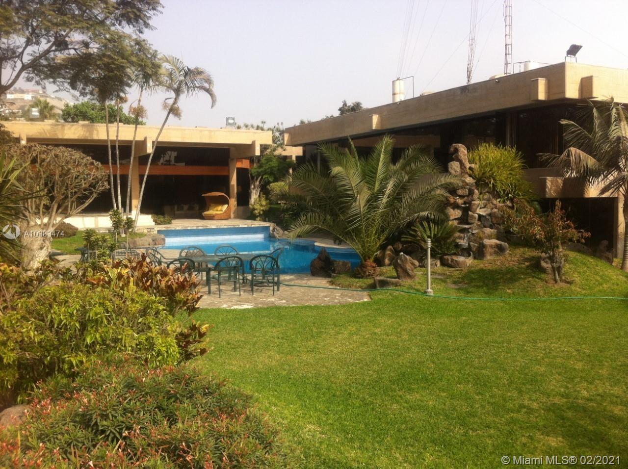 Casa en Casuarinas, Lima Peru-South America