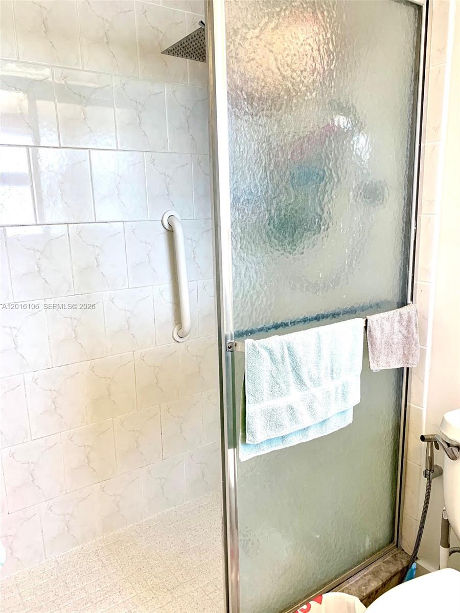 MEADOWBROOK CONDO APTS BL - Residential