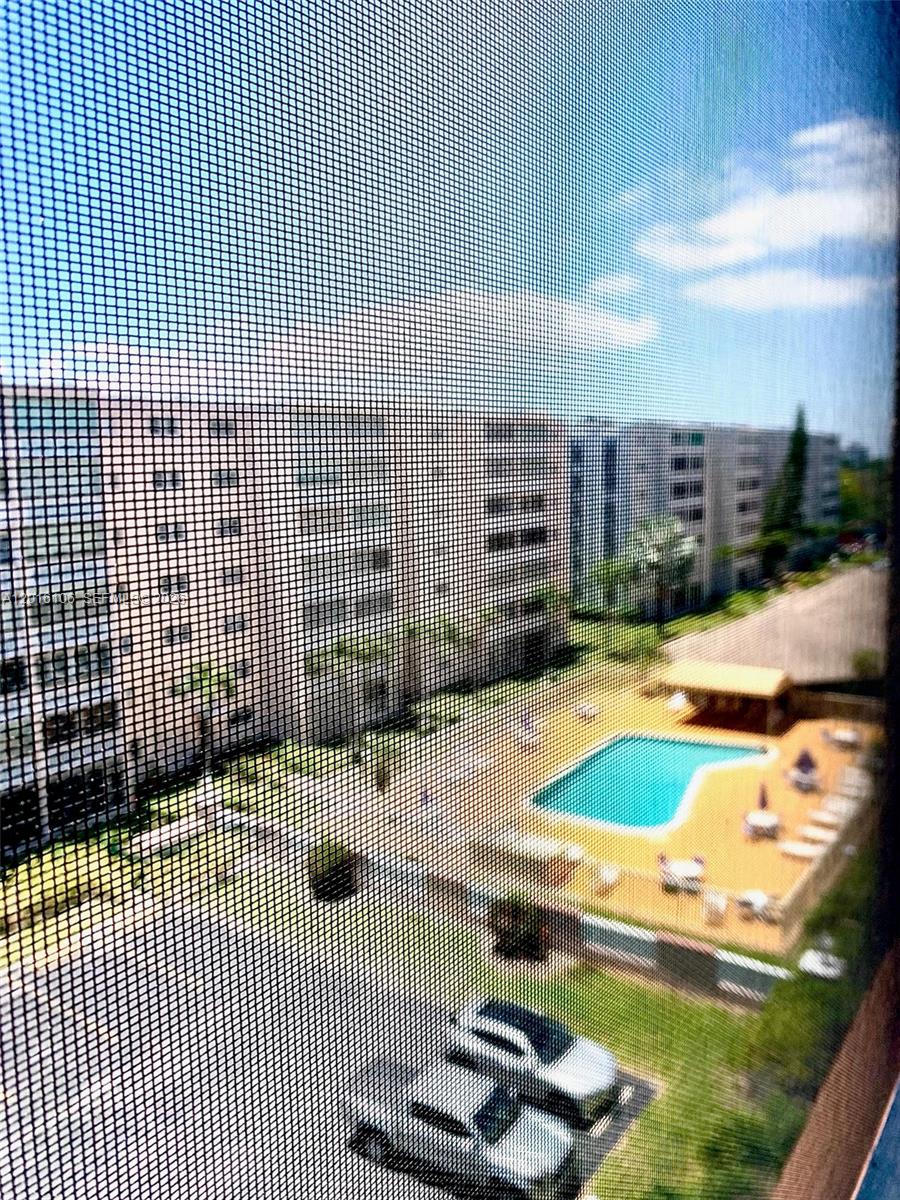 MEADOWBROOK CONDO APTS BL - Residential