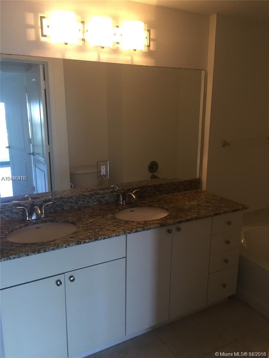 RADIUS CONDO - Residential Lease