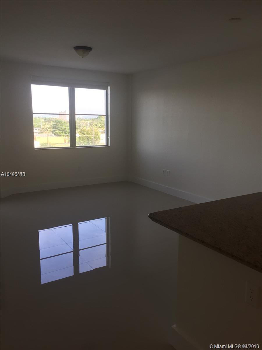 RADIUS CONDO - Residential Lease