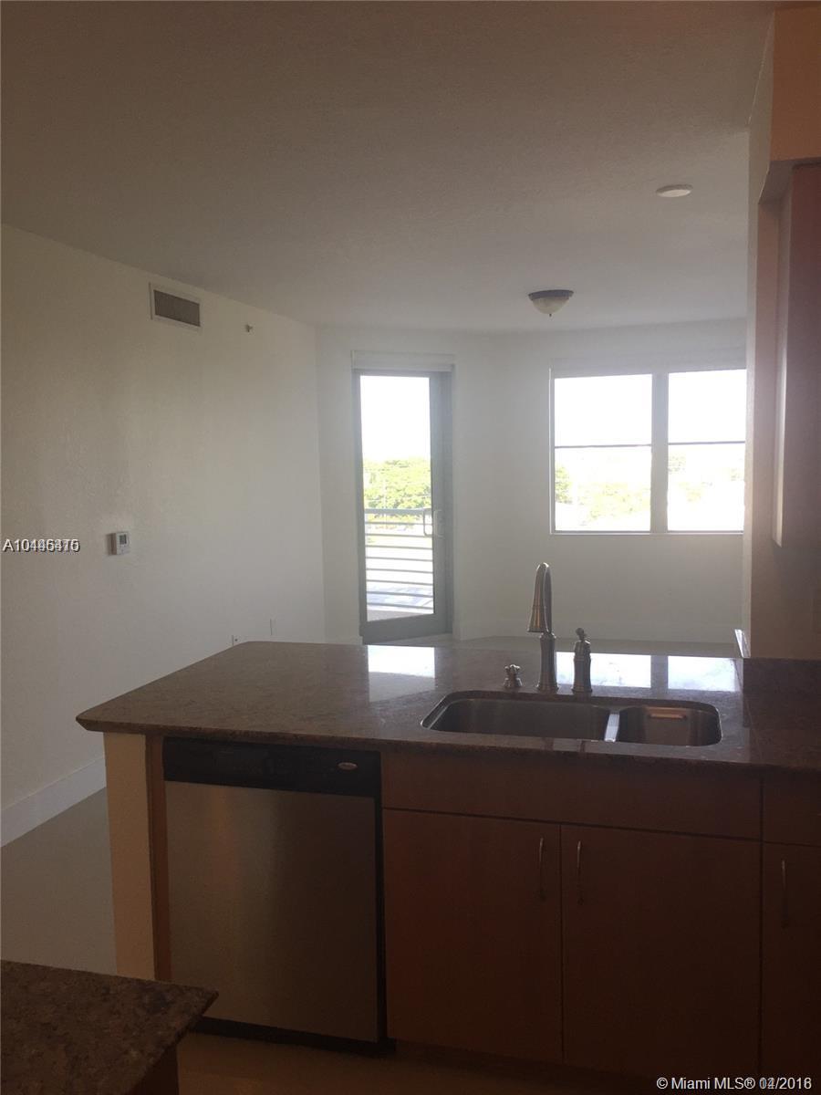 RADIUS CONDO - Residential Lease