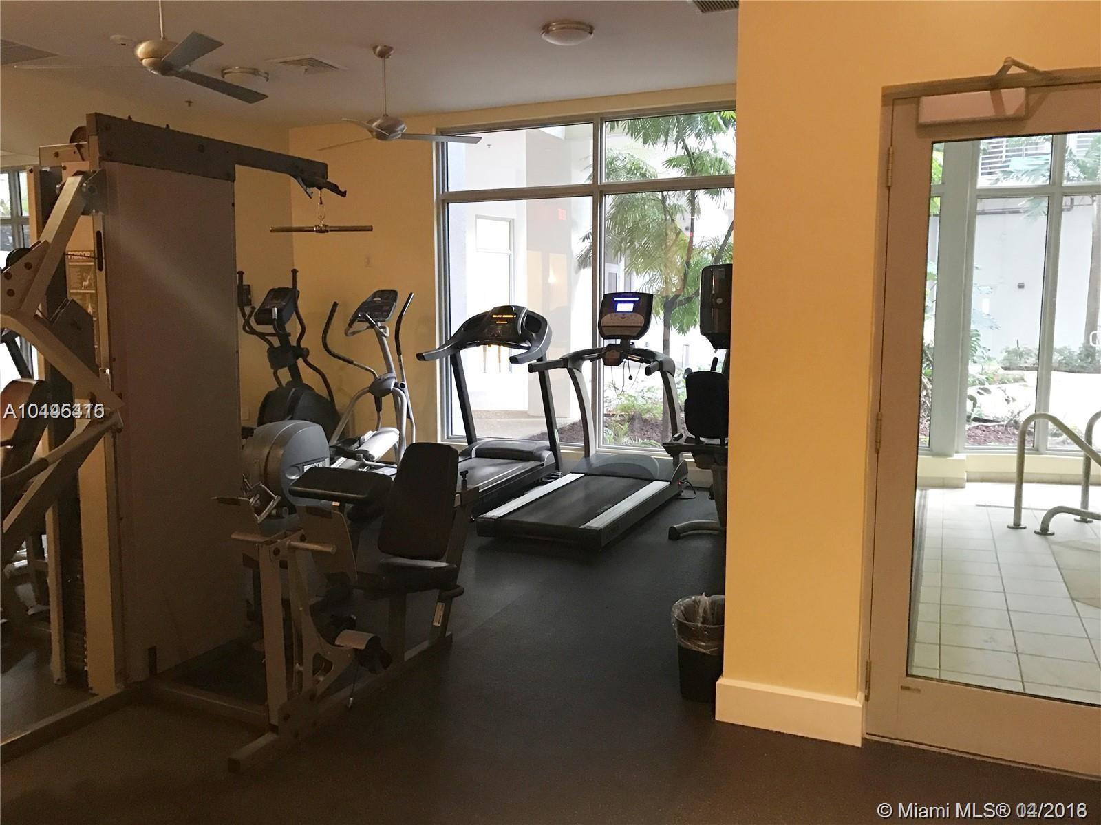 RADIUS CONDO - Residential Lease