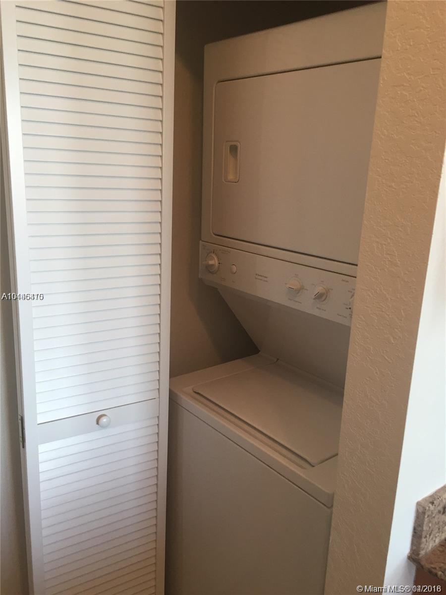 RADIUS CONDO - Residential Lease