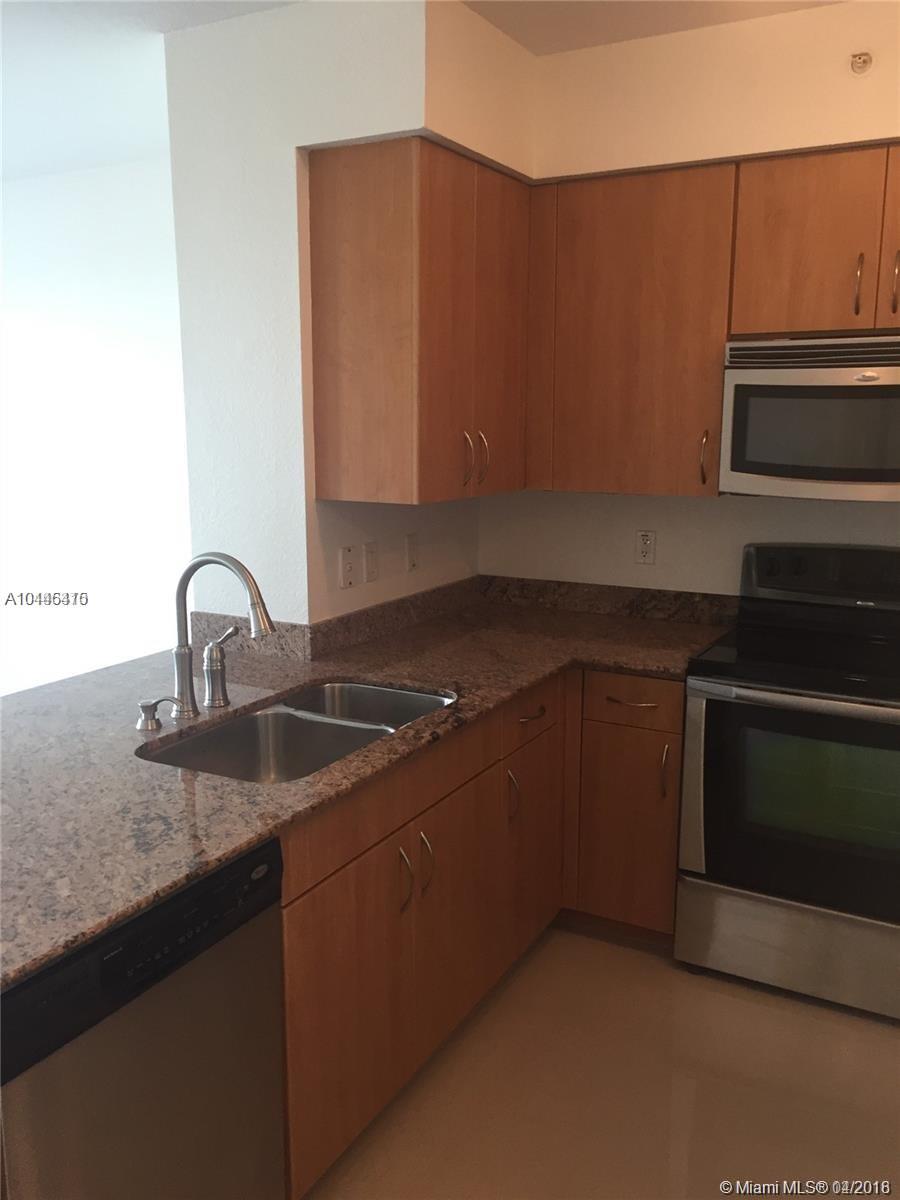 RADIUS CONDO - Residential Lease