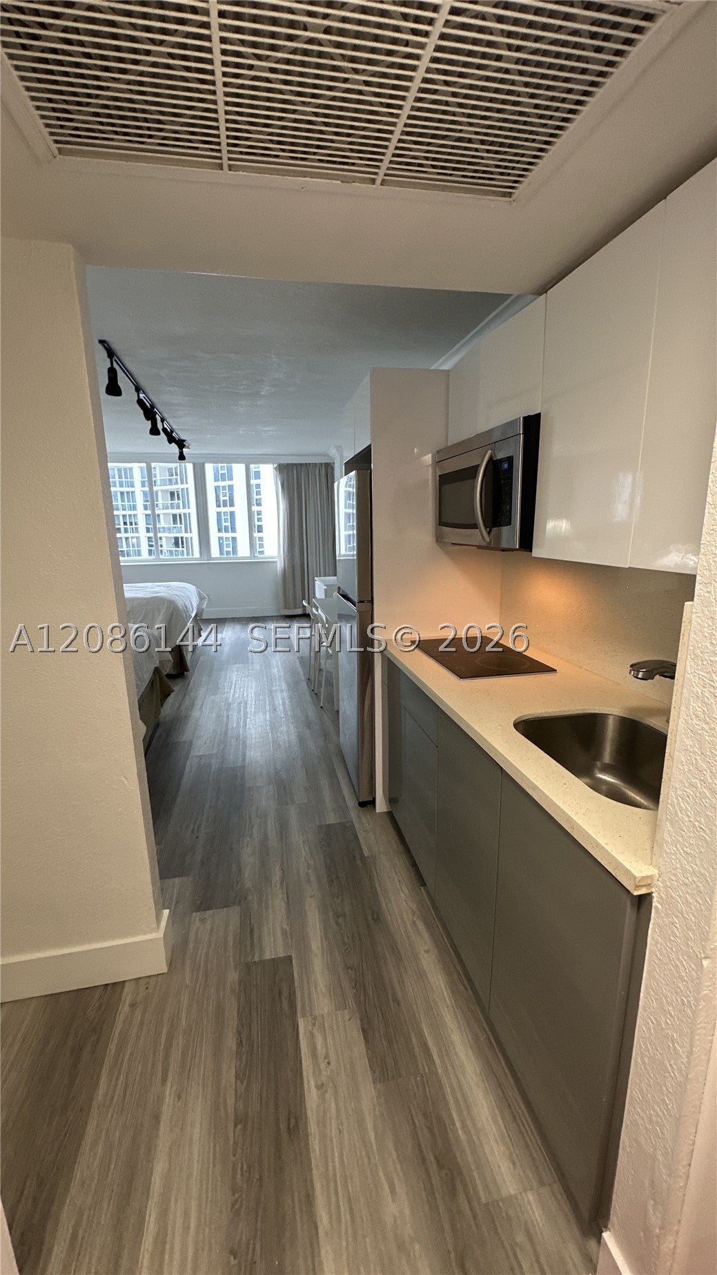 19201 Collins Ave 1119