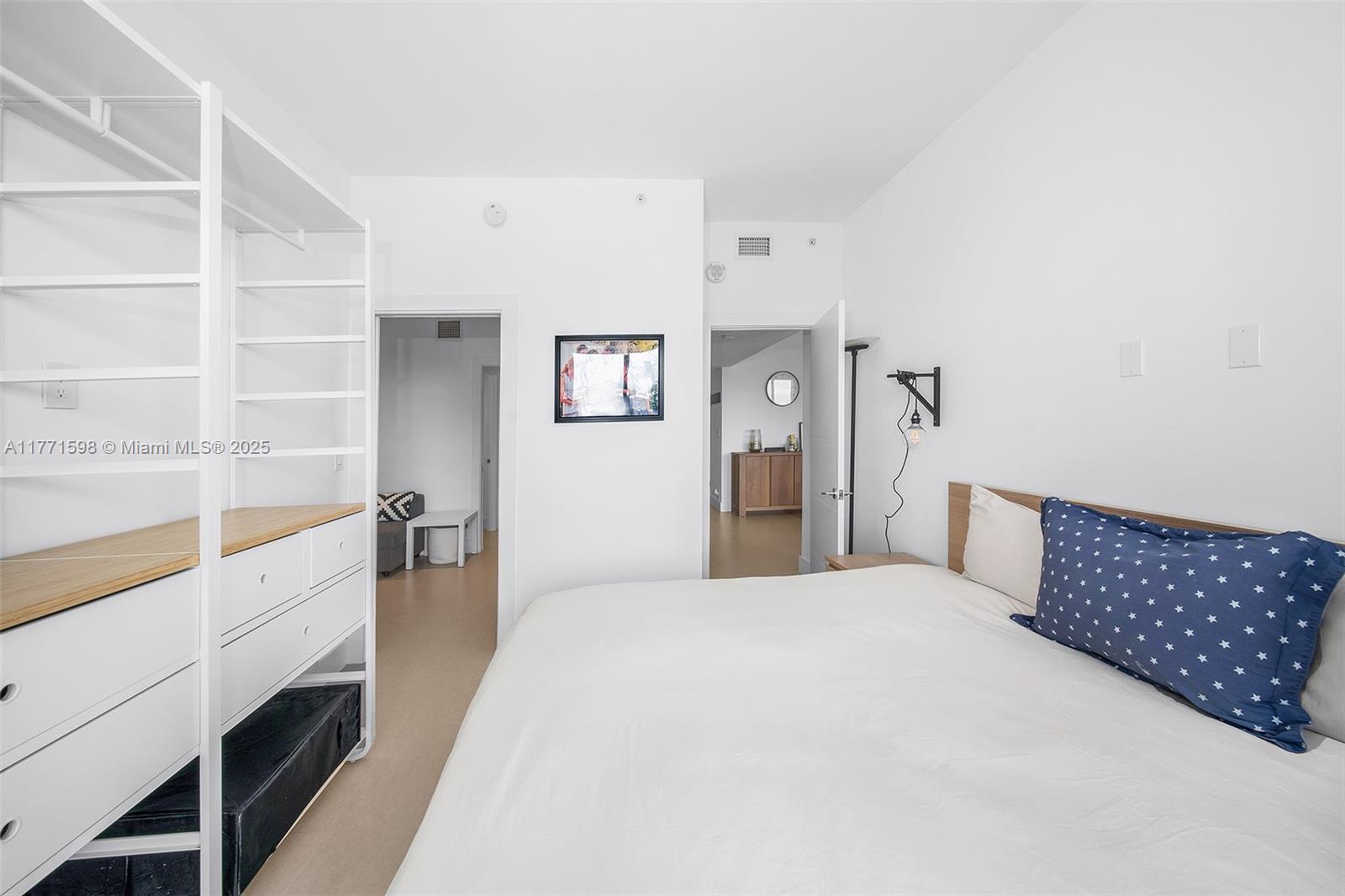 KEY COLONY NO 1 - Residential Lease