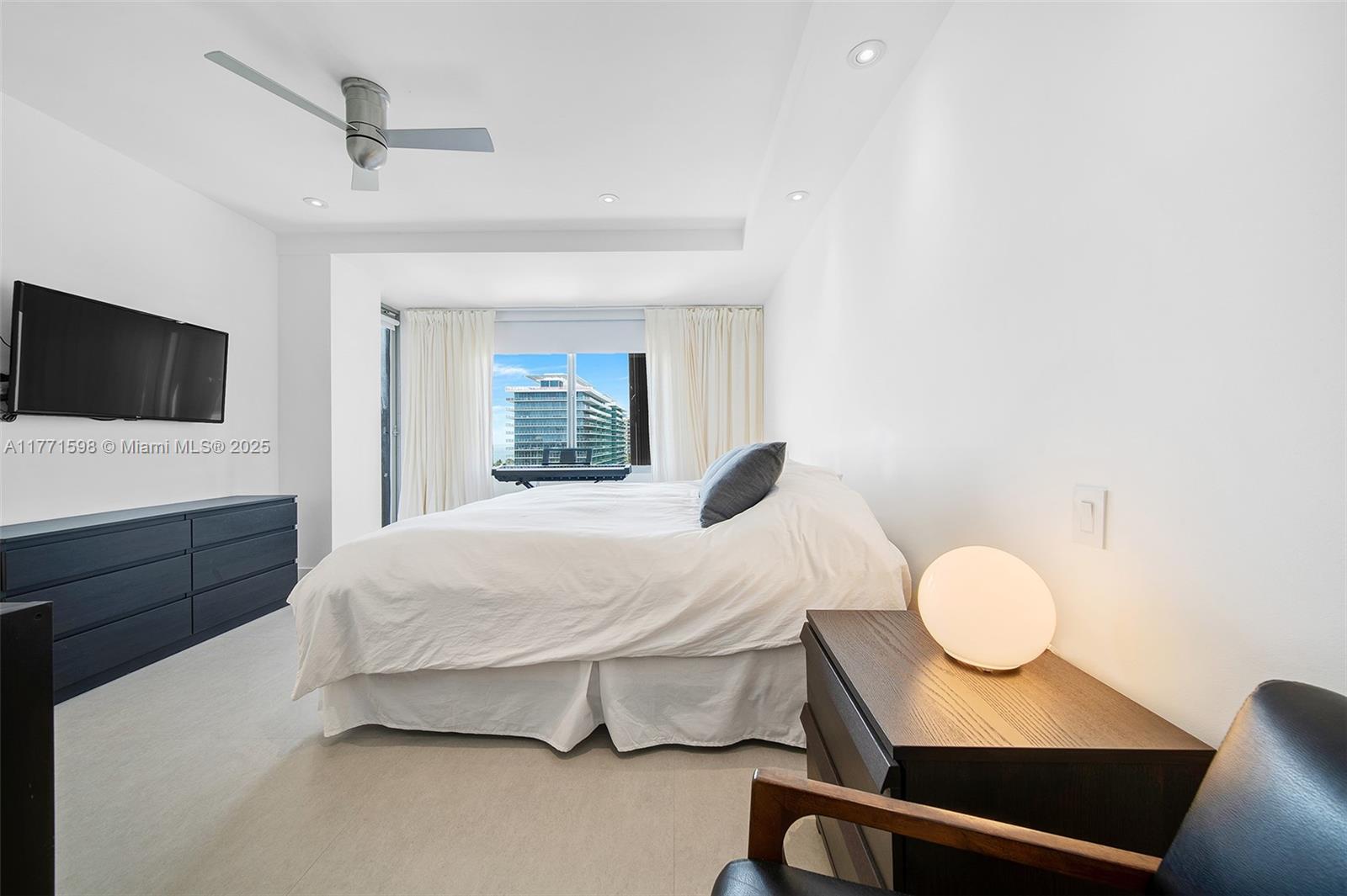 KEY COLONY NO 1 - Residential Lease