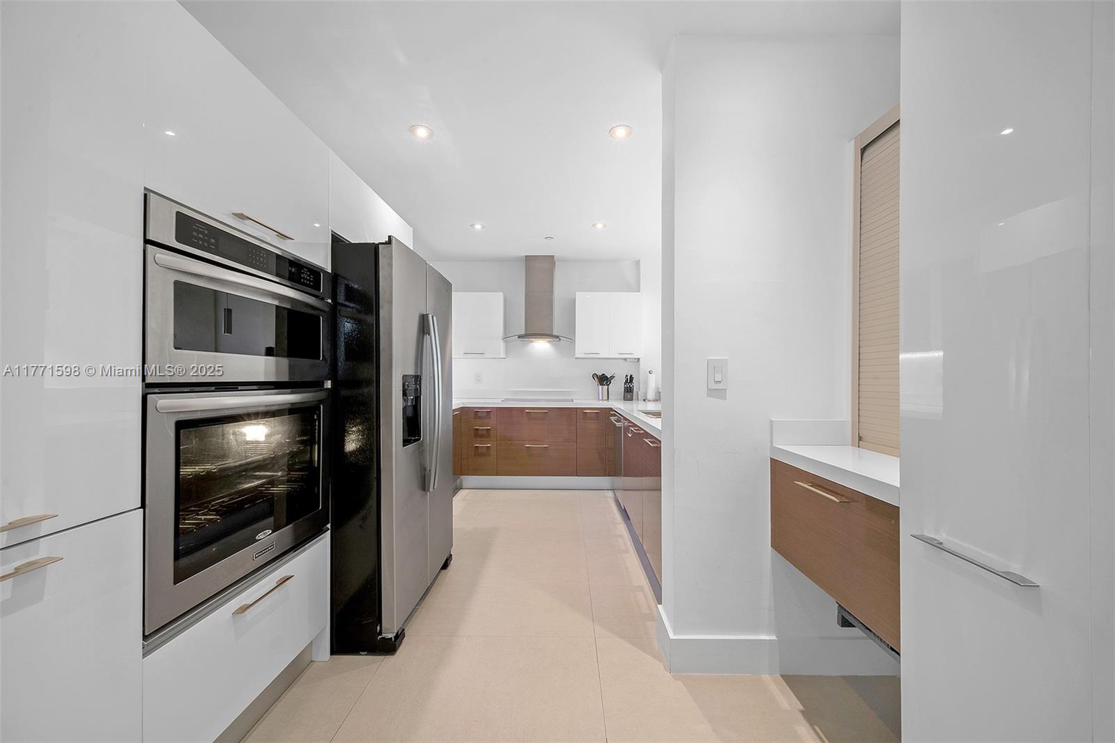 KEY COLONY NO 1 - Residential Lease