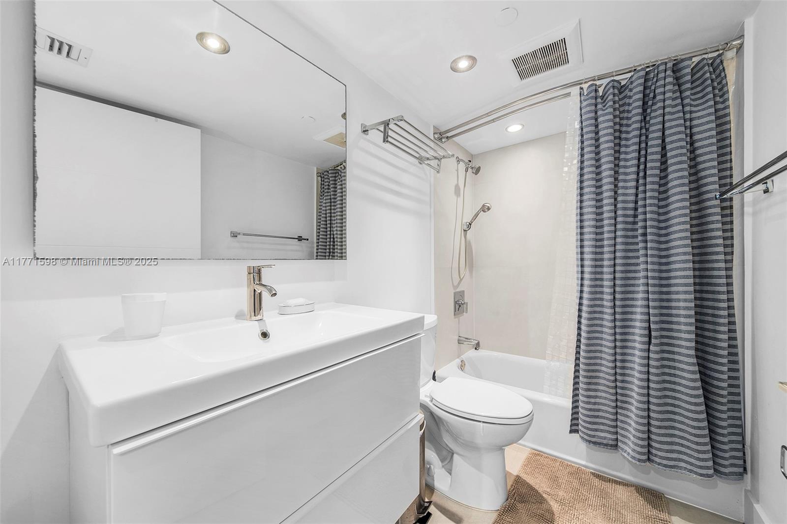 KEY COLONY NO 1 - Residential Lease