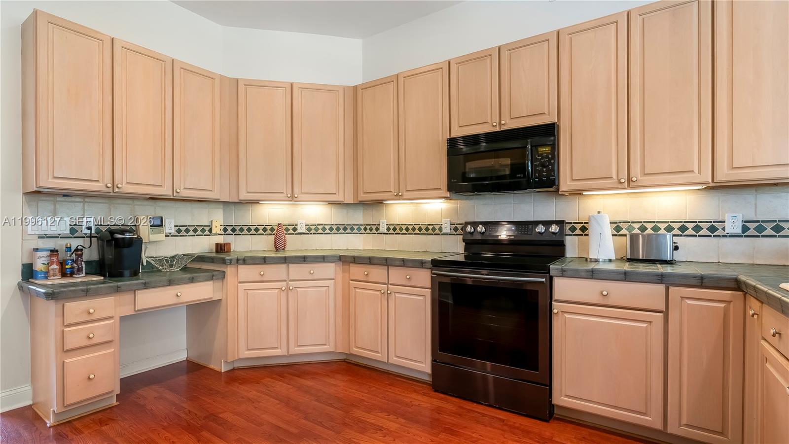 STONEWAL ESTATES - Residential Lease