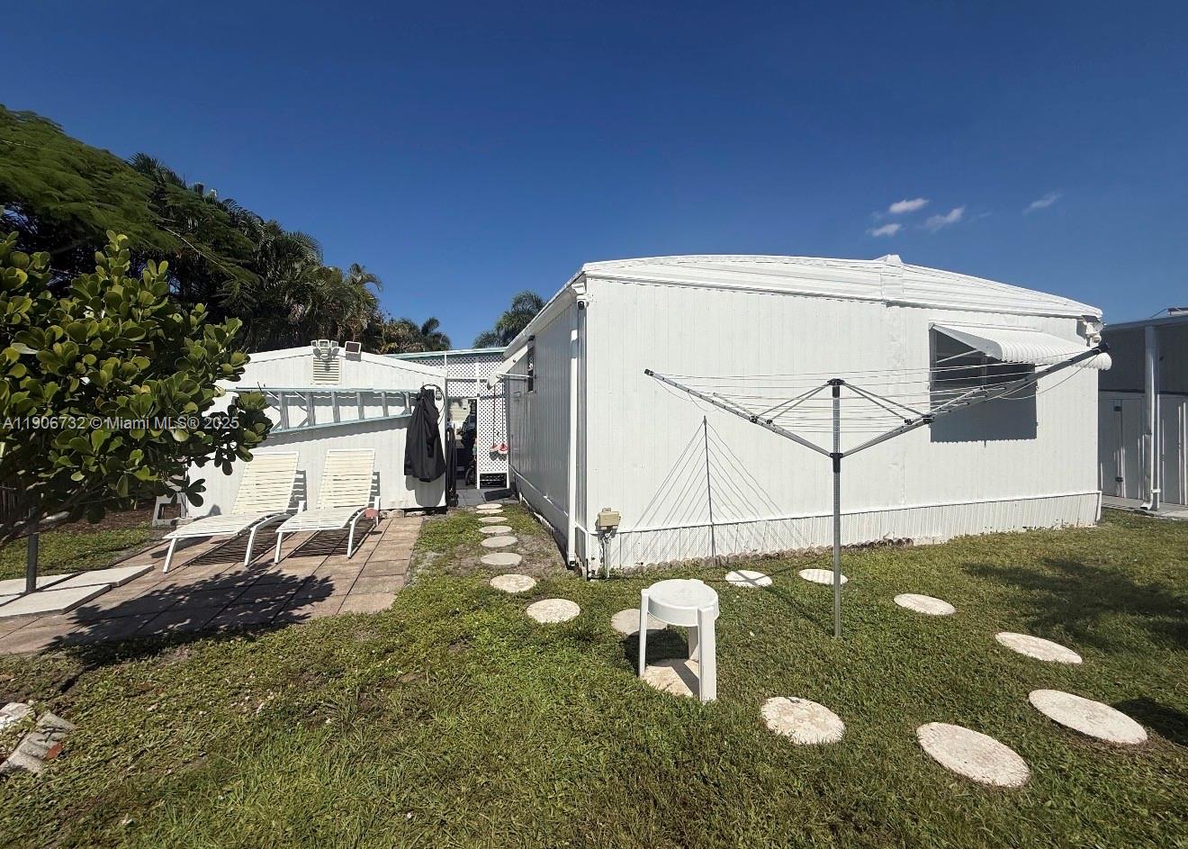 View photos, virtual tours, details... 2964 Harbor Ln