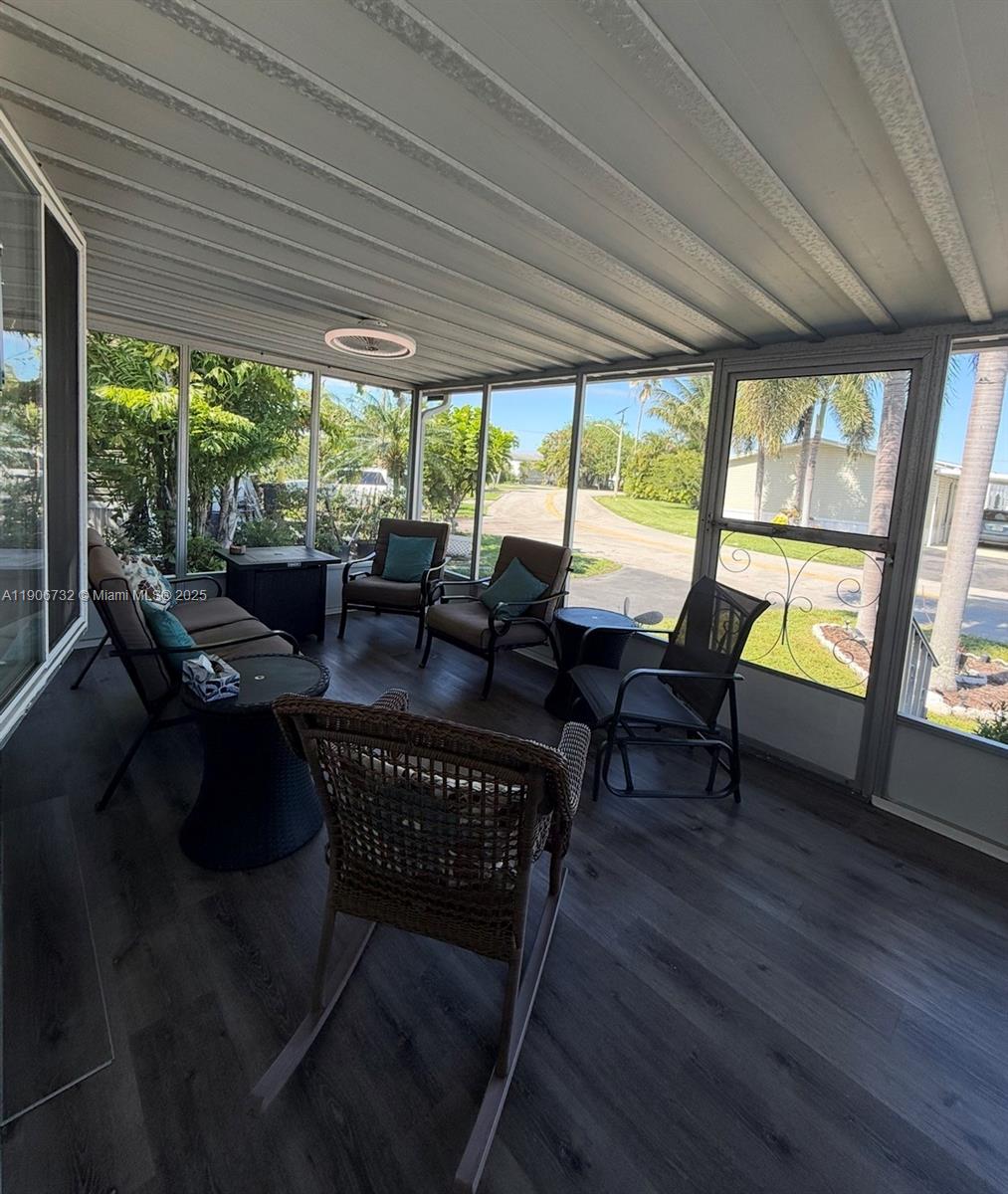 View photos, virtual tours, details... 2964 Harbor Ln