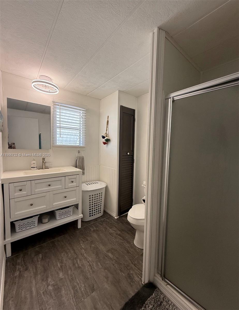 RAVENSWOOD ESTATES & MARI - Residential