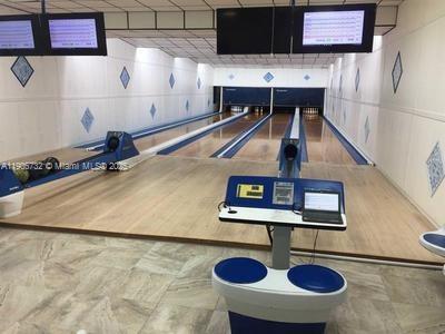 RAVENSWOOD ESTATES & MARI - Residential