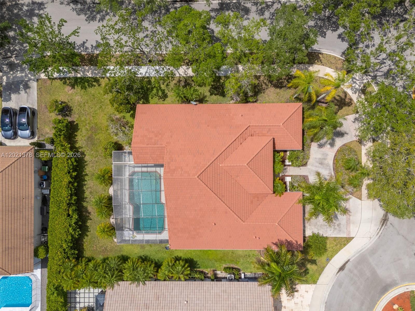 COUNTRY ISLES - Residential