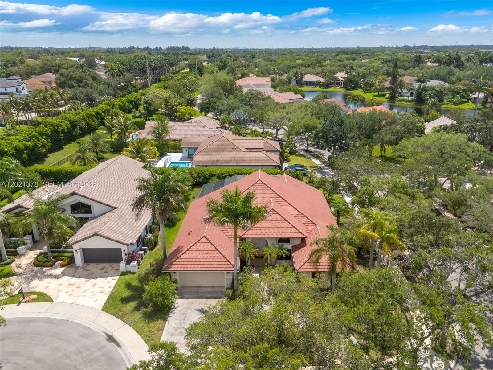 COUNTRY ISLES - Residential