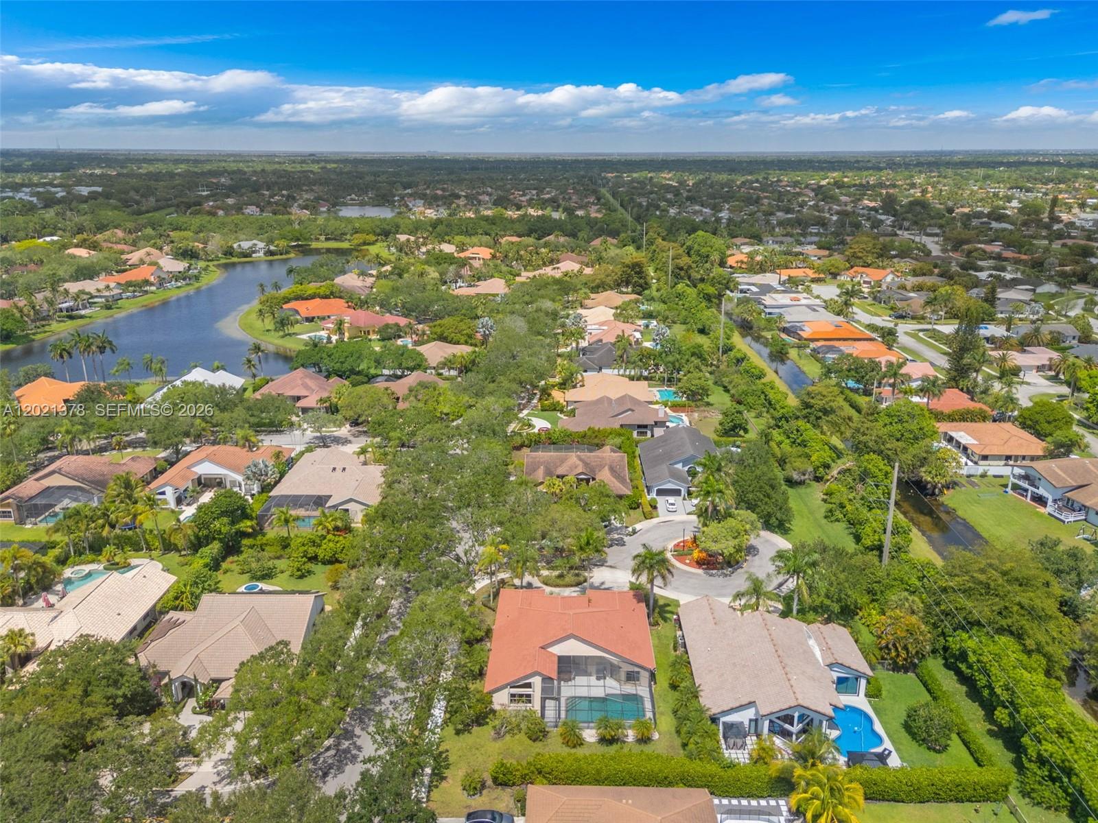COUNTRY ISLES - Residential